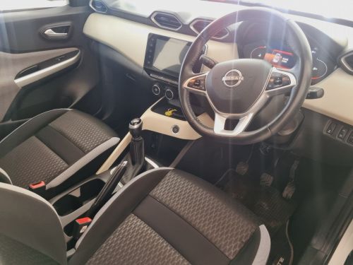 Nissan Magnite 1.0T Acenta in Namibia
