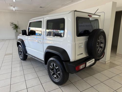 Suzuki Jimny GLX 4x4 A/T in Namibia