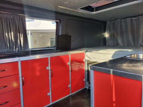 Mercedes-Benz Sprinter 315 CDI Camper in Namibia