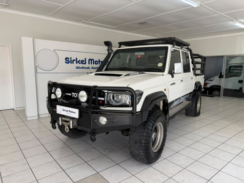 Toyota Land Cruiser 79 4.5D V8 4x4 P/U D/C M/T in Namibia