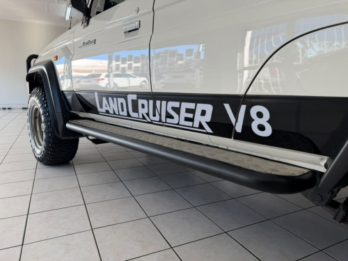 Toyota Land Cruiser 79 4.5D V8 4x4 P/U D/C M/T in Namibia