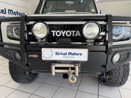 Toyota Land Cruiser 79 4.5D V8 4x4 P/U D/C M/T in Namibia