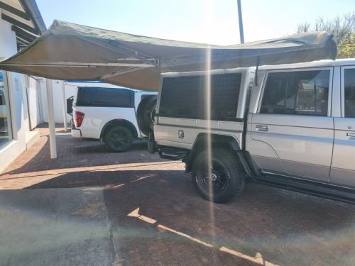 Toyota Land Cruiser 79 LX V8 4.5 D/C in Namibia