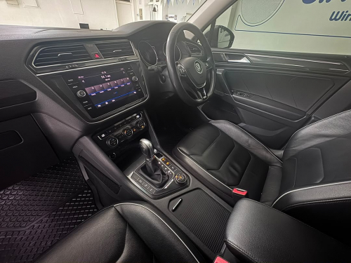 Volkswagen Volkswagen Tiguan Allspace 2.0 TSI H/Line 4Mot DSG (162KW) A/T Petrol in Namibia