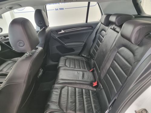 Volkswagen Golf 7 GT TSI DSG in Namibia