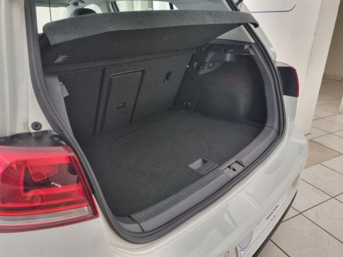 Volkswagen Golf 7 GT TSI DSG in Namibia
