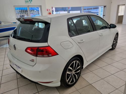 Volkswagen Golf 7 GT TSI DSG in Namibia