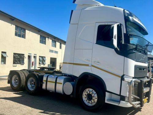 Volvo FH 440 6X4 TRACTOR - GLOBETROTTER in Namibia