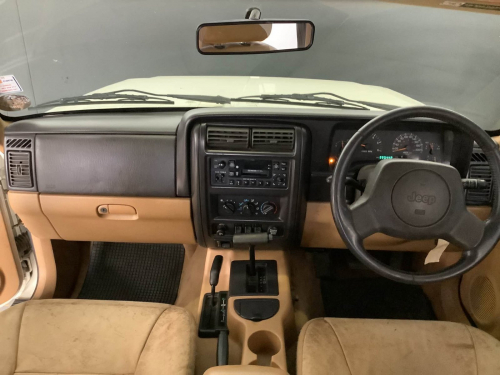 Chrysler Cherokee in Namibia