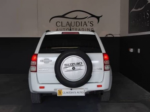 Suzuki Vitara 1.6L GLX All Grip 4x4 manual local in Namibia