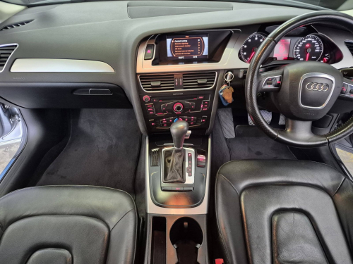 Audi A4 2.0T AMBITION MULTI A/T in Namibia