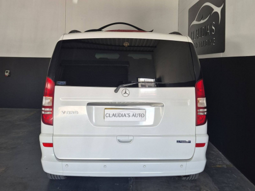 Mercedes-Benz V350 in Namibia