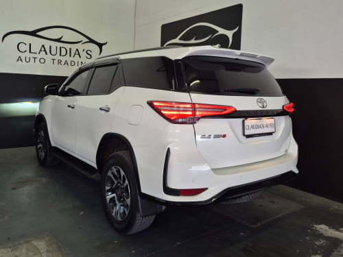 Toyota Fortuner GD-6 2.4l manual 4x2 in Namibia