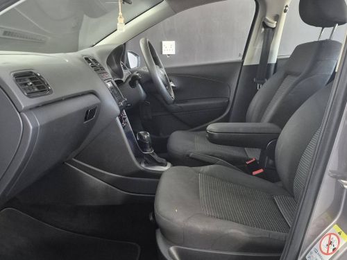 Volkswagen Polo Vivo 1.6 Comfortline TIP A/T local in Namibia