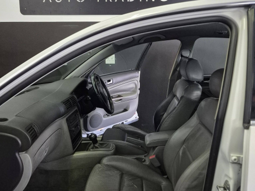 Volkswagen Passat 1.8T manual in Namibia