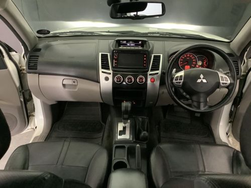 Mitsubishi Pajero Sport 2.5D 4x4 A/T in Namibia