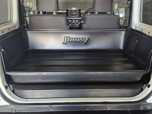 Suzuki Jimny GLX A/T in Namibia