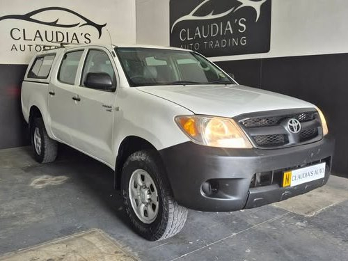 Toyota Hilux 2.5-4D SRX 4X4 in Namibia