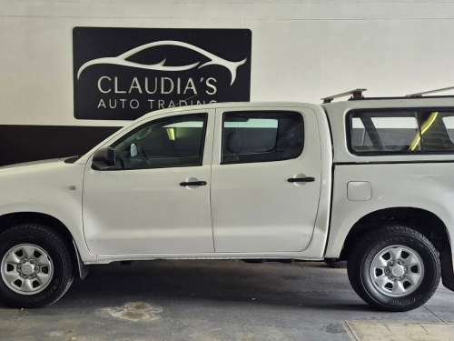 Toyota Hilux 2.5-4D SRX 4X4 in Namibia