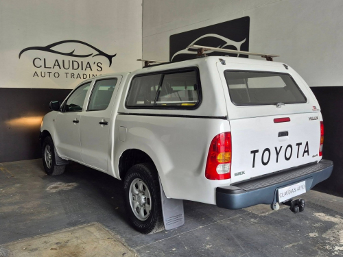 Toyota Hilux 2.5-4D SRX 4X4 in Namibia