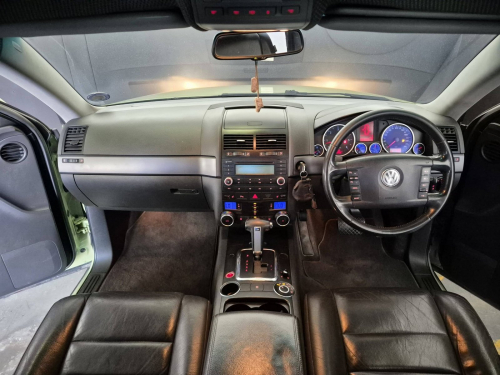 Volkswagen Touareg 3.0 TDI V6 TIP in Namibia