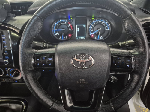 Toyota Hilux 2.8l E/Cab 4x2 manual in Namibia