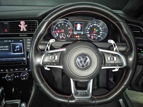 Volkswagen Golf VII GTI 2.0 DSG in Namibia