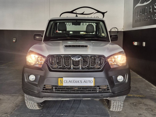 Mahindra Pik Up S4 4x4 in Namibia
