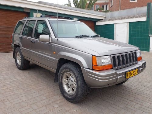 Jeep Grand Cherokee 4.4 LTD a/t 4x4 in Namibia