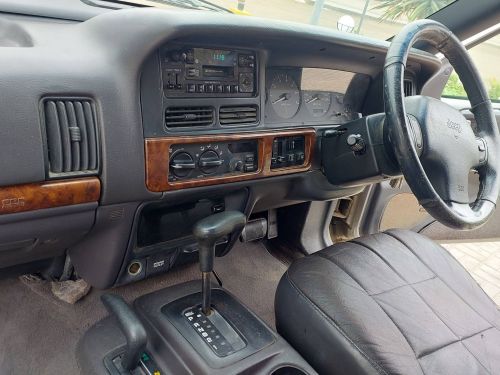 Jeep Grand Cherokee 4.4 LTD a/t 4x4 in Namibia
