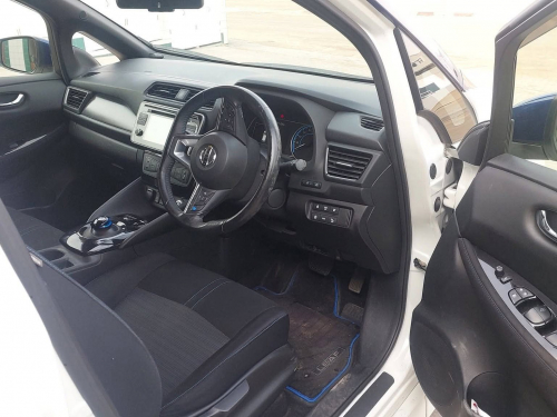 Nissan Leaf Zero Emmission elect a/t 5 Door in Namibia