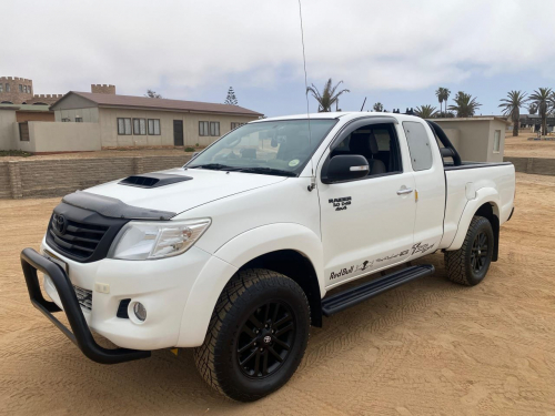 Toyota Hilux Extended Cab 3.0 4x4 manual in Namibia