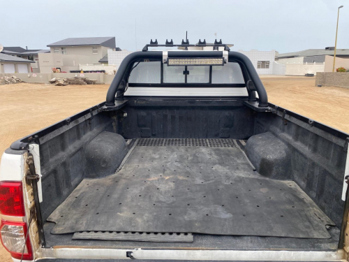 Toyota Hilux Extended Cab 3.0 4x4 manual in Namibia