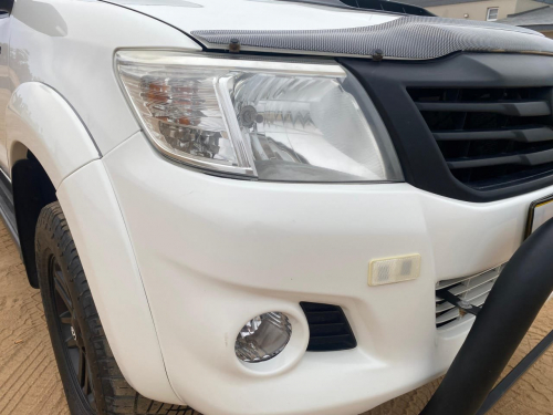 Toyota Hilux Extended Cab 3.0 4x4 manual in Namibia