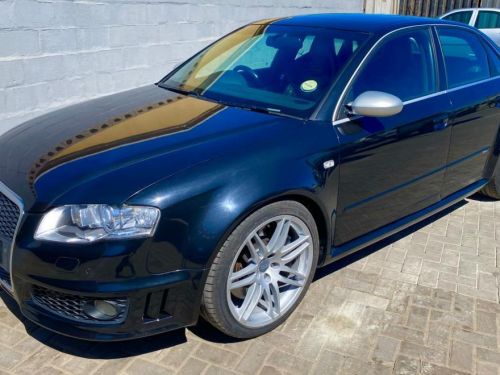 Audi RS4 Quattro 4.2 V8 manual in Namibia