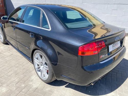 Audi RS4 Quattro 4.2 V8 manual in Namibia