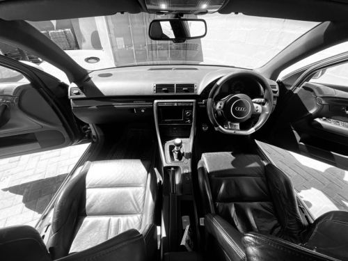 Audi RS4 Quattro 4.2 V8 manual in Namibia