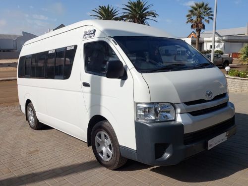 Toyota Quantum 2.7 Sesfikile 16 Seater & Sunroof in Namibia