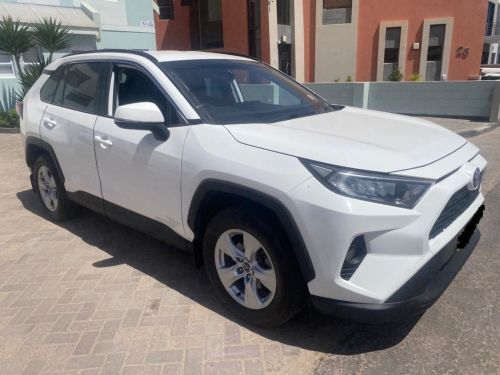 Toyota Rav4 2.0 CVT 5 Door in Namibia