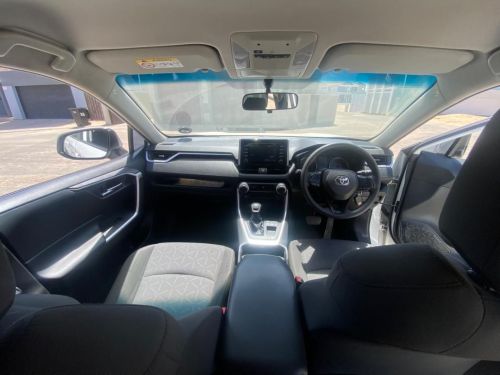 Toyota Rav4 2.0 CVT 5 Door in Namibia