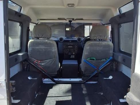 Land Rover Defender 90 2.2 Puma Td4 manual in Namibia