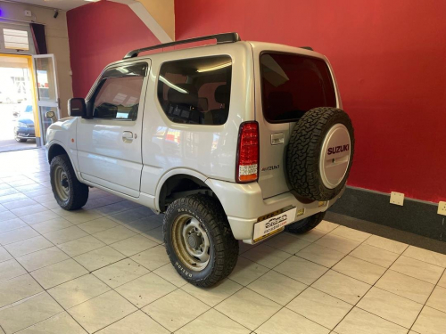 Suzuki Jimny 1.3 a/t 4x4 in Namibia