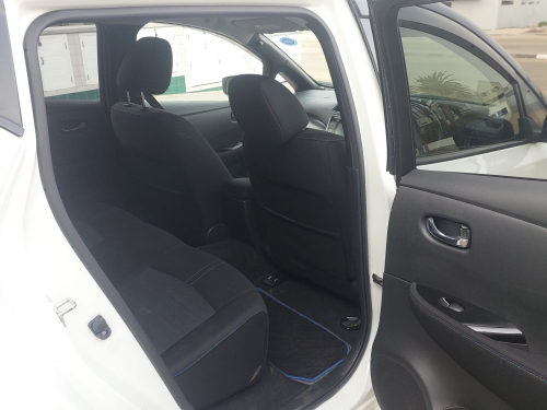 Nissan Leaf Zero Emmission electrical a/t 5 Door in Namibia