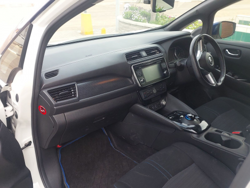 Nissan Leaf Zero Emmission electrical a/t 5 Door in Namibia