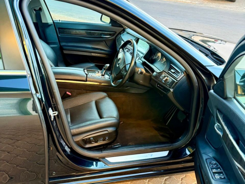 BMW 740 in Namibia