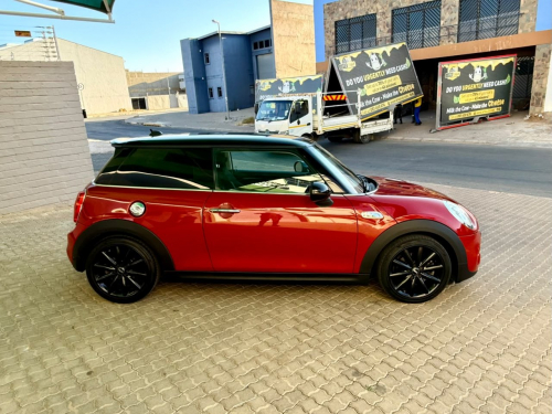 Mini Cooper in Namibia