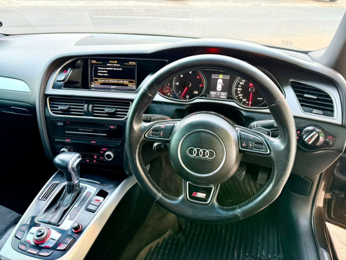 Audi A4 3.0 TDI S-Line Quattro in Namibia