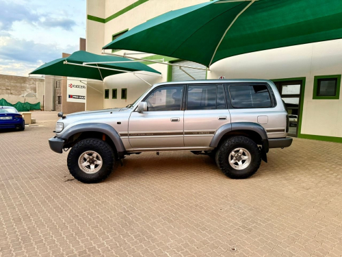 Toyota Land Cruiser J80 4500 EFI in Namibia