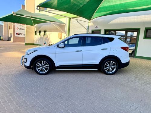 Hyundai Santa Fe in Namibia