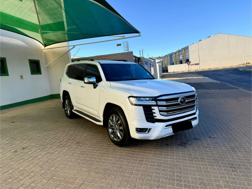 Toyota Land Cruiser 300 in Namibia